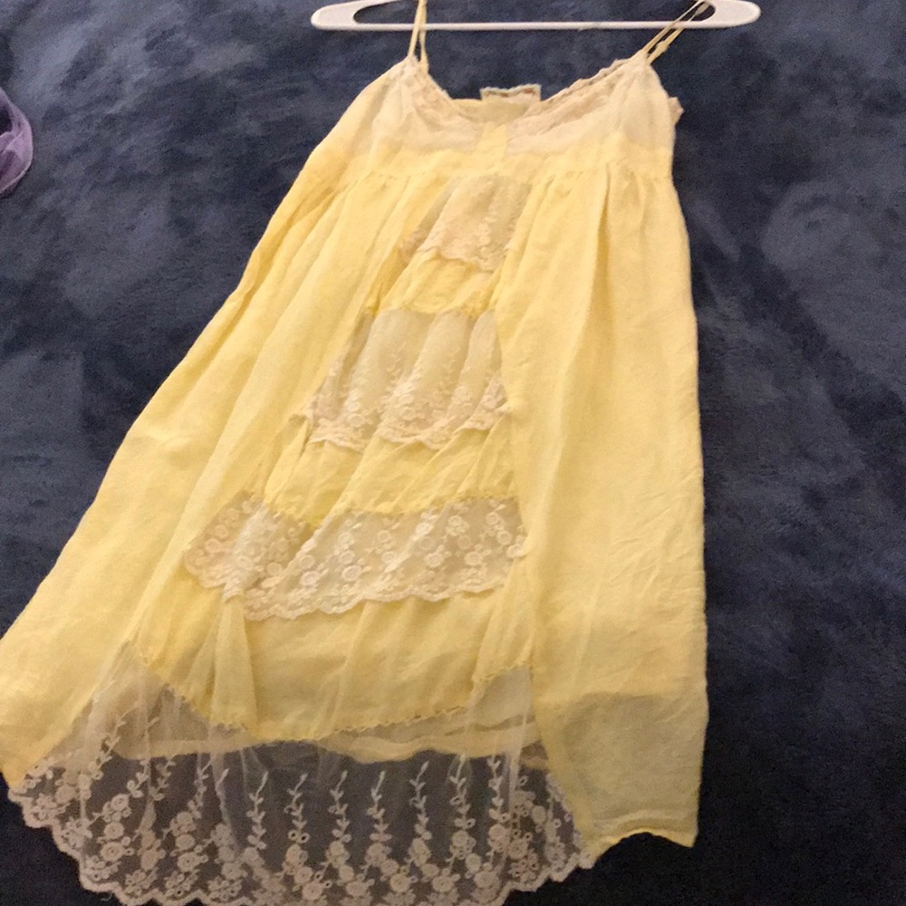 Kimchi & blue yellow dress